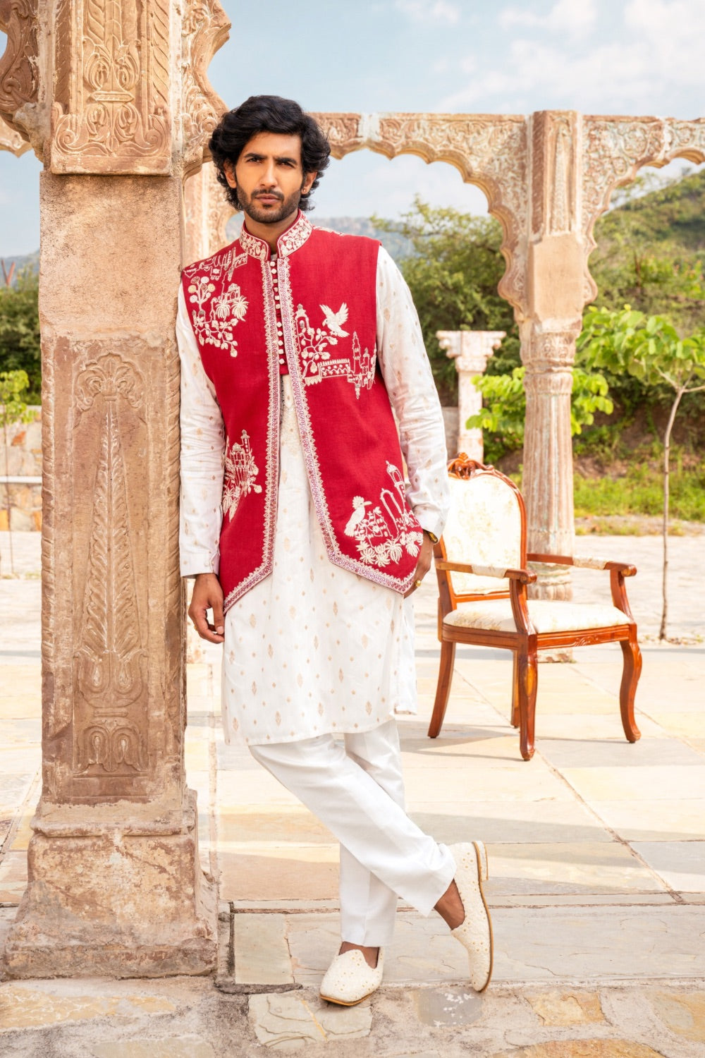 Red & White Silk Koti Set With Thread And Resham Embroidery