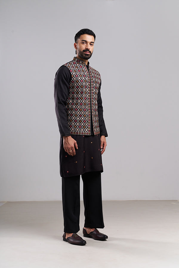 Black Cotton Men's Kurta Set With Embroidered Bundi