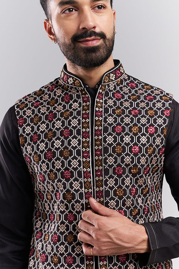 Black Cotton Men's Kurta Set With Embroidered Bundi