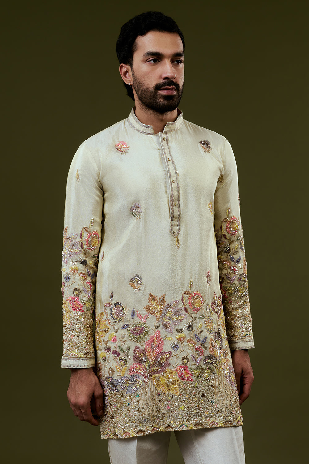 Cream Embroidered Kurta with Buti Accents