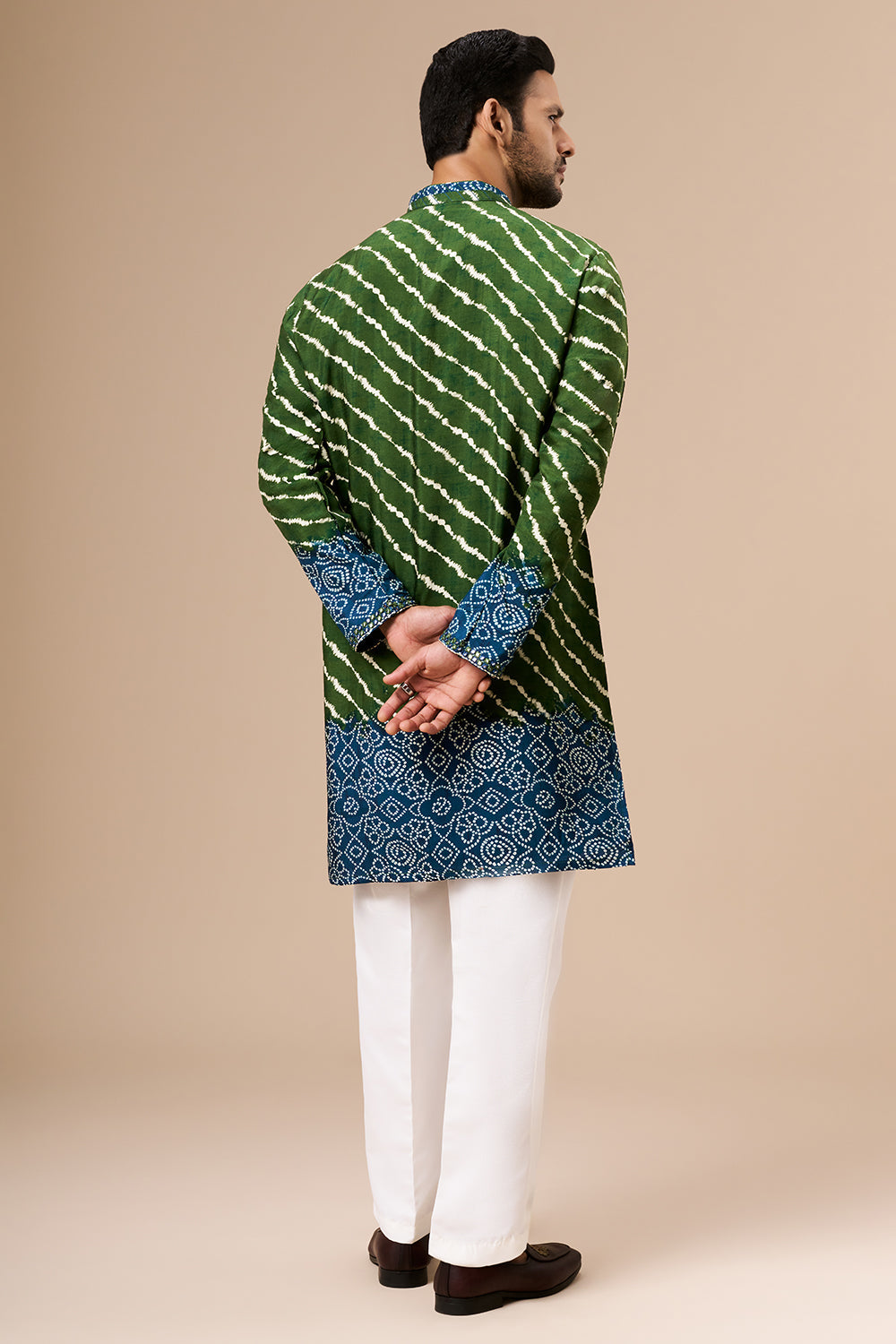 Green Shaded Cotton Silk Mens Kurta Set with Lehariya Print and Abla Work