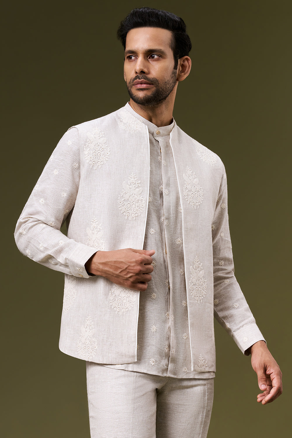 Ivory Beige Linen Embroidered Bundi Set with Thread Work