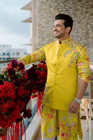 Yellow Men's Silk Blend Printed Kurta Set with Embroidered Nehru Jacket